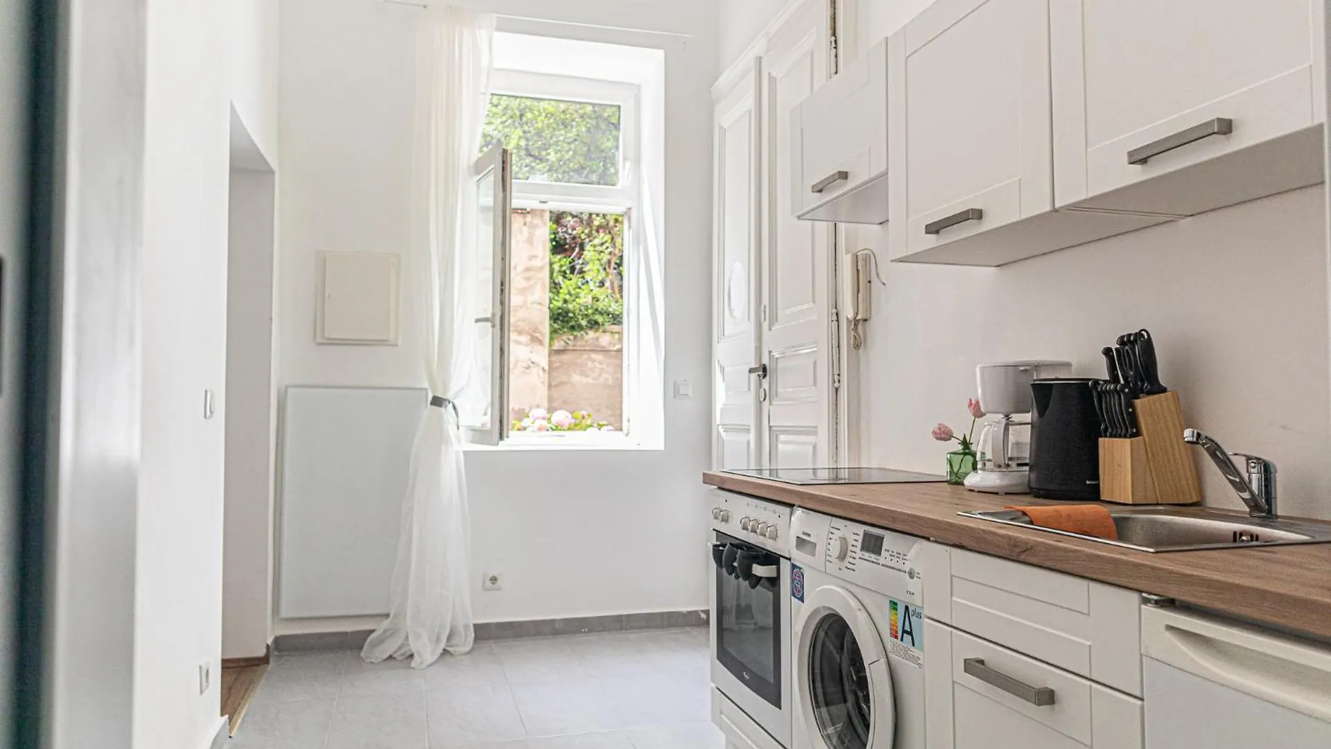Apartment Amazing 1Br Apt, Next To Akh Building For Everyone Vienna