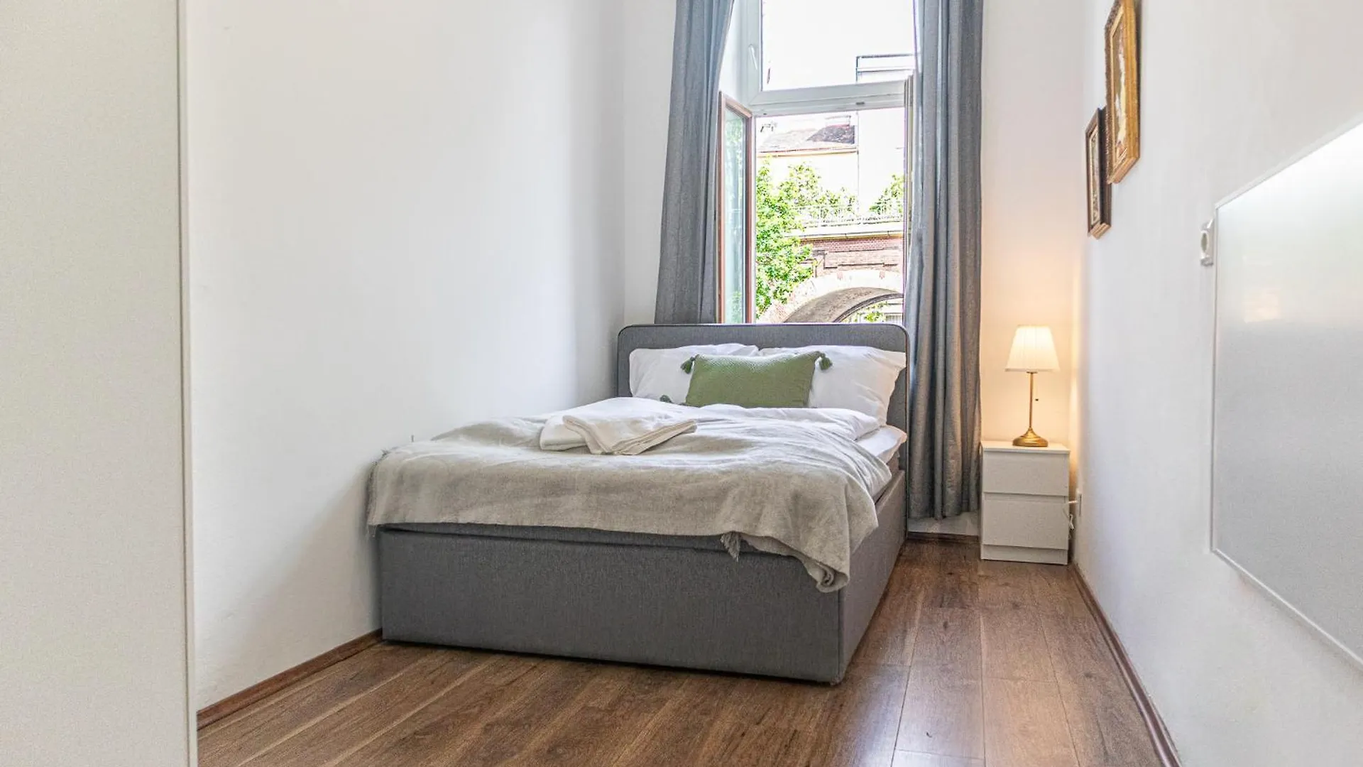 Amazing 1Br Apt, Next To Akh Building For Everyone contacts